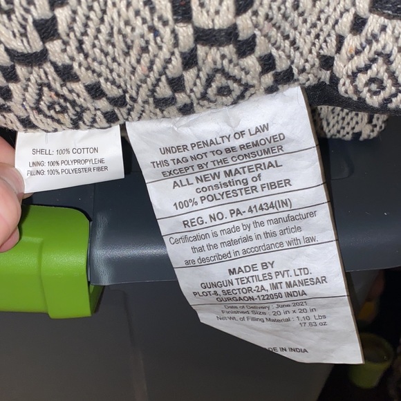 Artistic accents decorative pillows - Picture 3 of 6